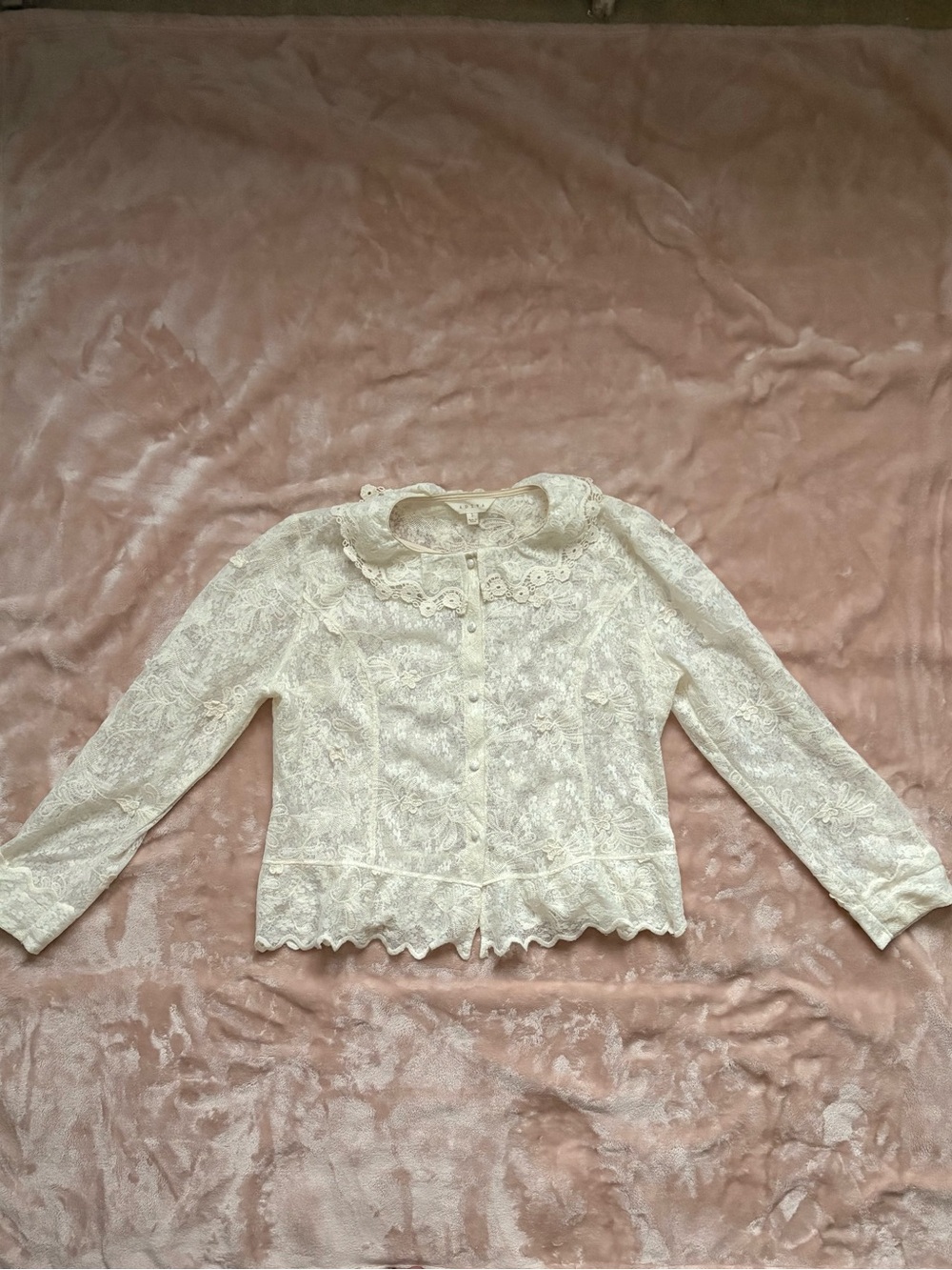 Adiva Lace Button-Front Women's Top in Ivory
